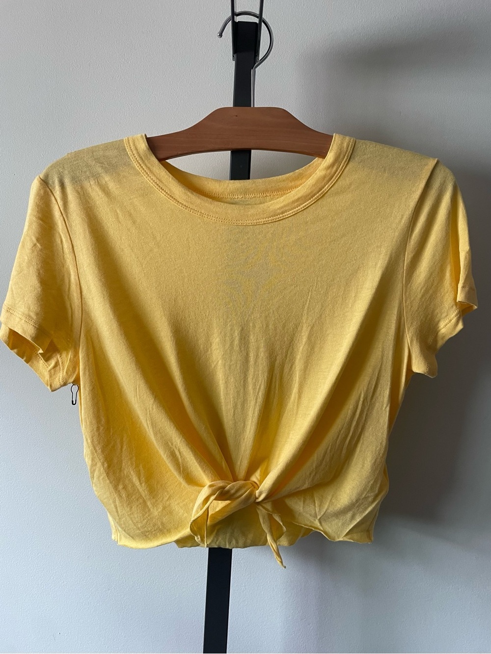 NEW Sunday Best Front Tie SOFT Cropped Tshirt Tee Yellow Small